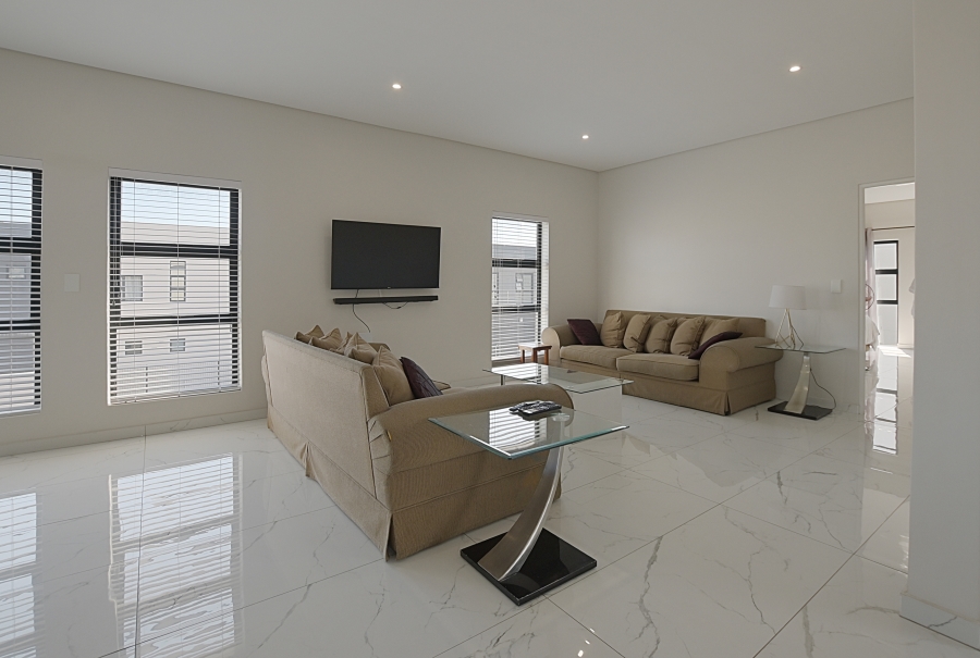 5 Bedroom Property for Sale in Sandown Western Cape